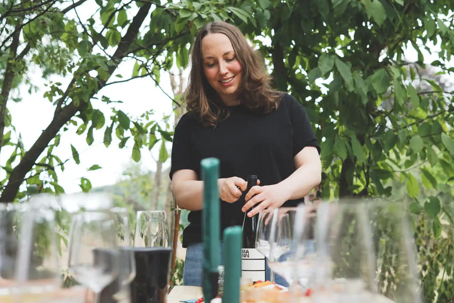 Jule & Anja - Weinrevier & Guter Stoff