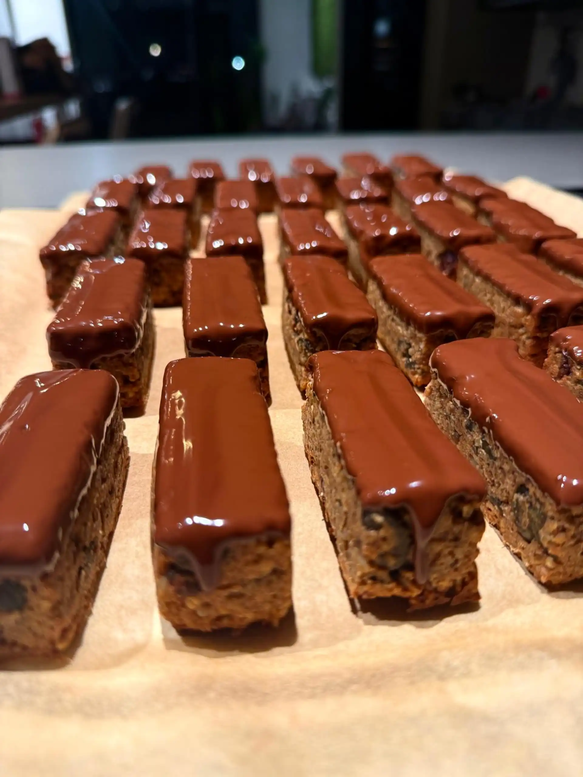 Schokoladige Dessertschnitten für die Weihnachtsfeier